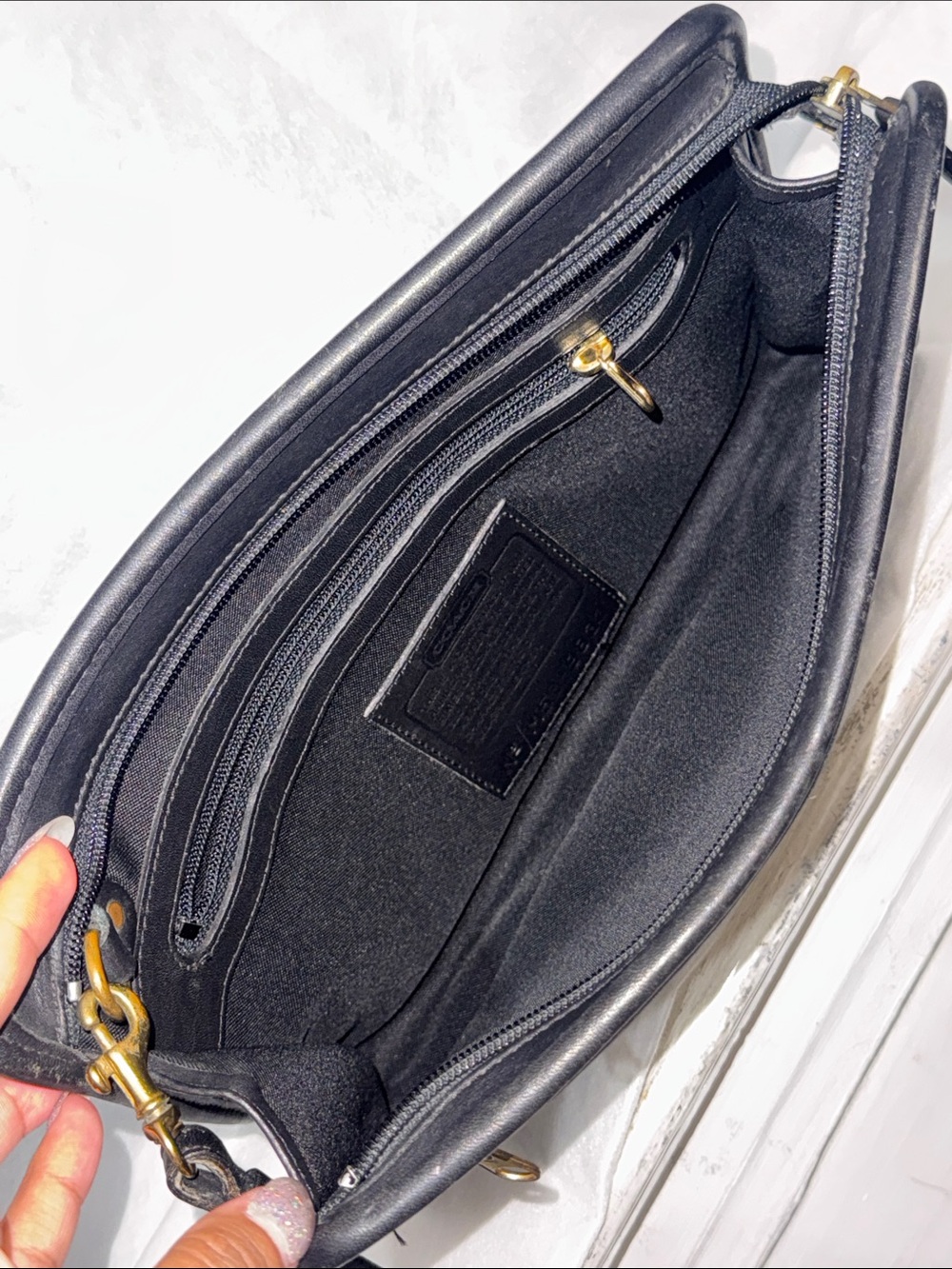 Coach vintage international clutch